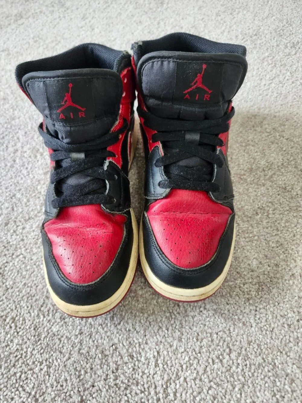 Nike Jordan's Black and Red  / Size: 6Y